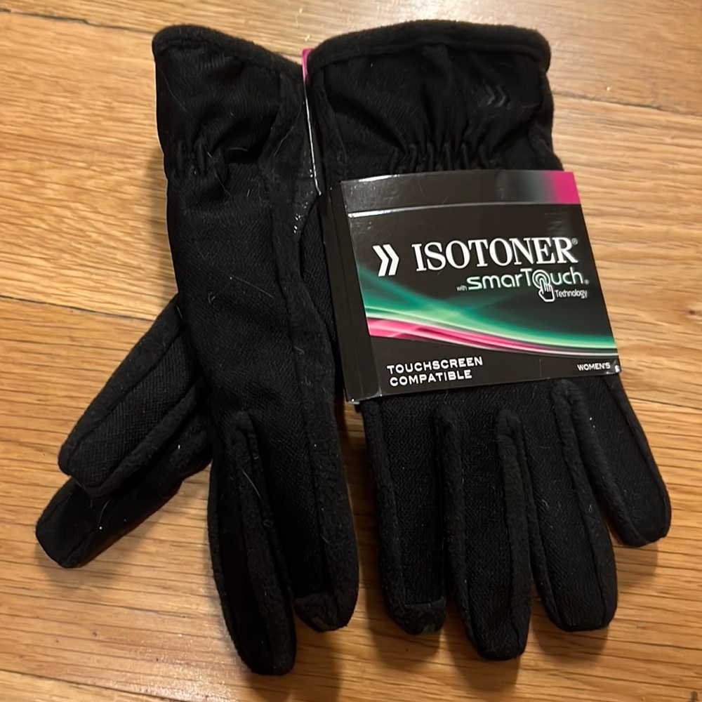 CLOSET CLEARANCE New Women’s Gloves